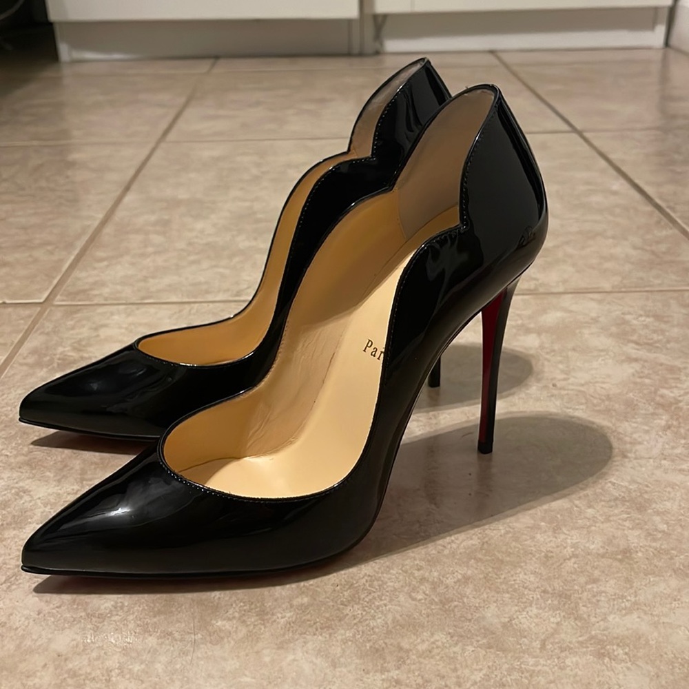 Christian Louboutin Size 38 1/2!!!!